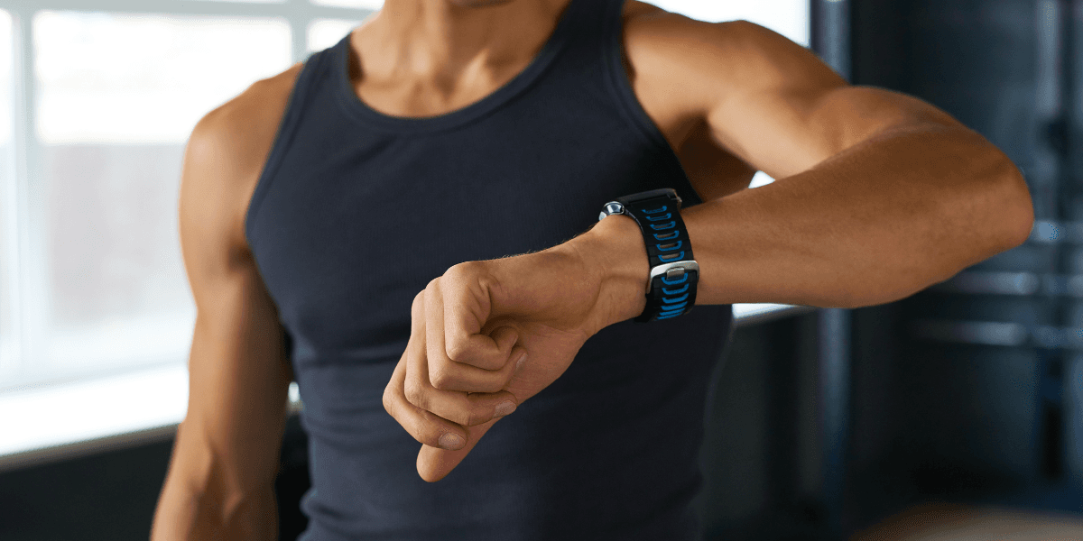 Fitness Technology and Smart Training Gear Lead Men’s Lifestyle Trends in Summer 2026