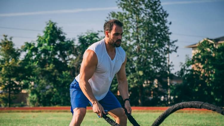 Outdoor Fitness Gains Ground as Men Embrace Community-Driven Wellness in 2025