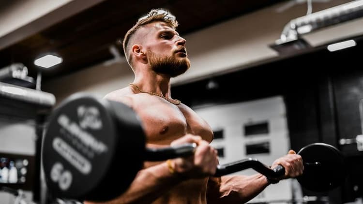 How Strength Training is Shaping Fitness Trends in 2025