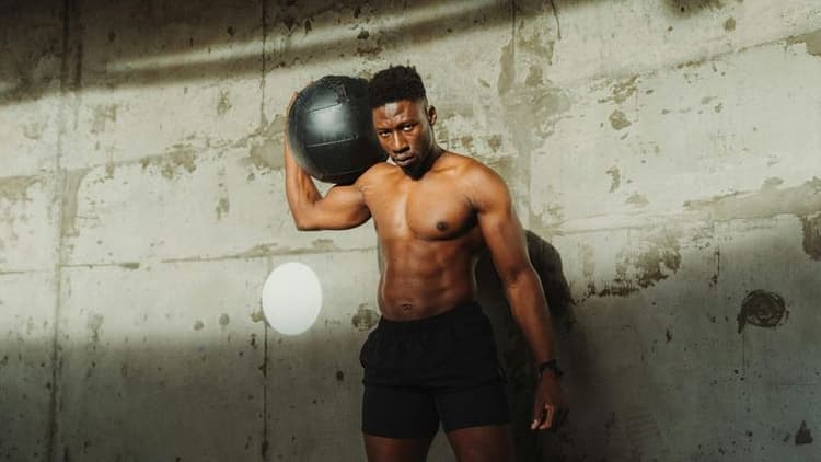 Group Fitness Surges in Popularity: Men’s Health 2025 Awards Reveal Trends