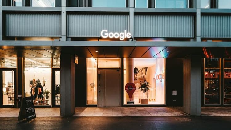 Google Shopping Trends Reveal Surge in Summer Purchases Ahead of Season