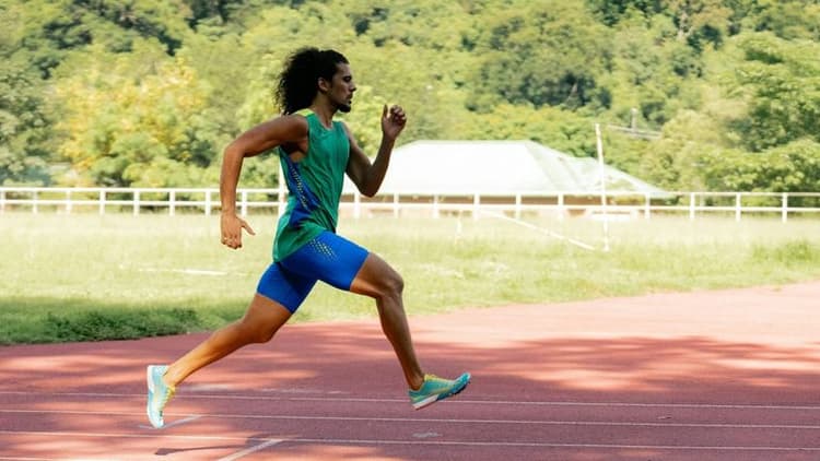 Suunto Race: The Best AMOLED Watch on a Budget