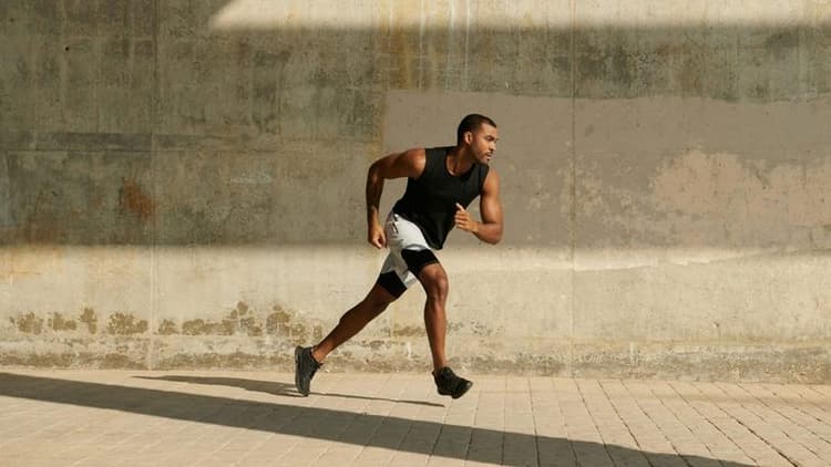 Top Tech for Men: Best Wellness‑Tracking Wearables in 2025