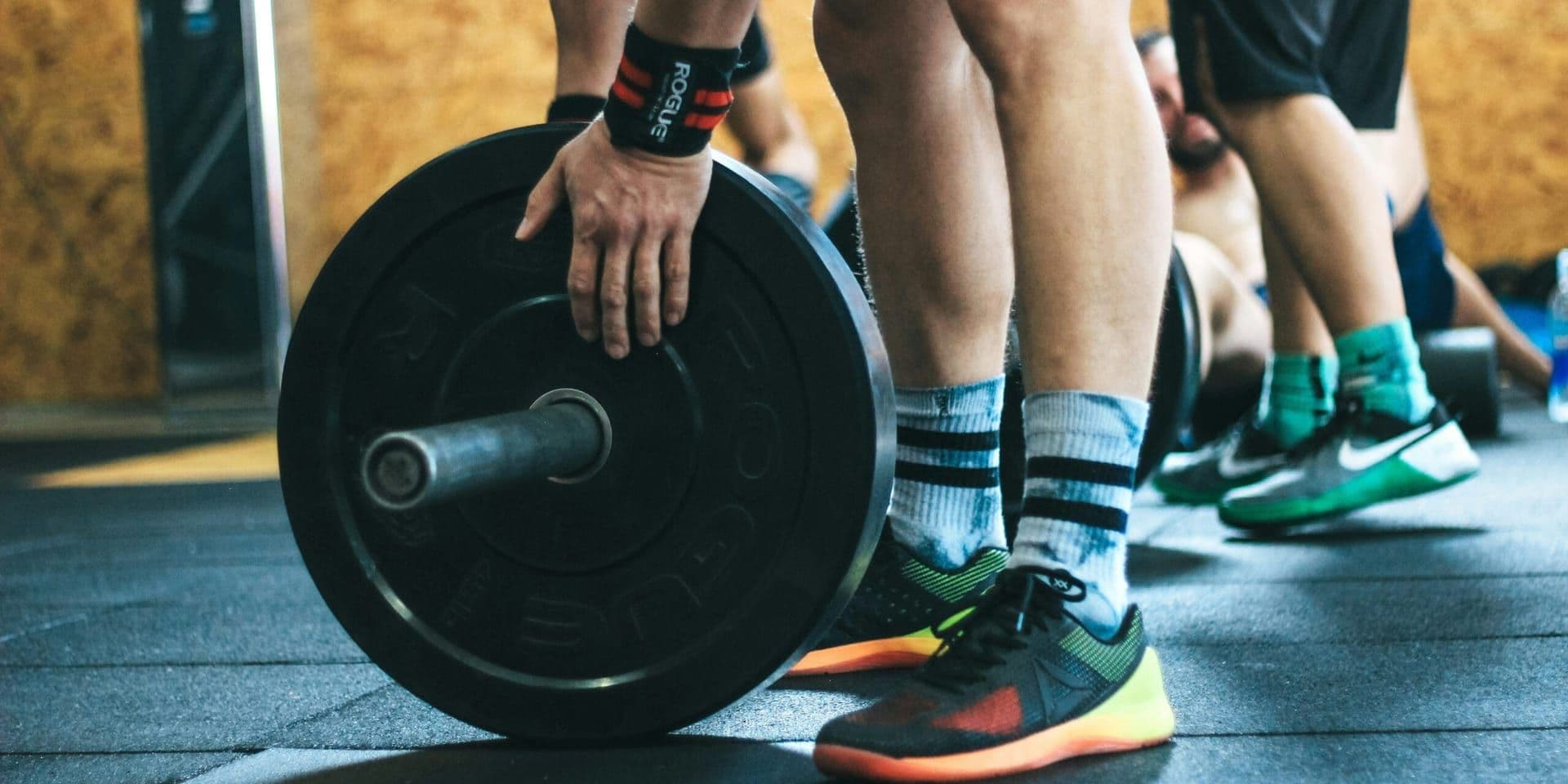 Retro Fitness Trends Surge in 2025 as Enthusiasts Embrace Nostalgic Workouts