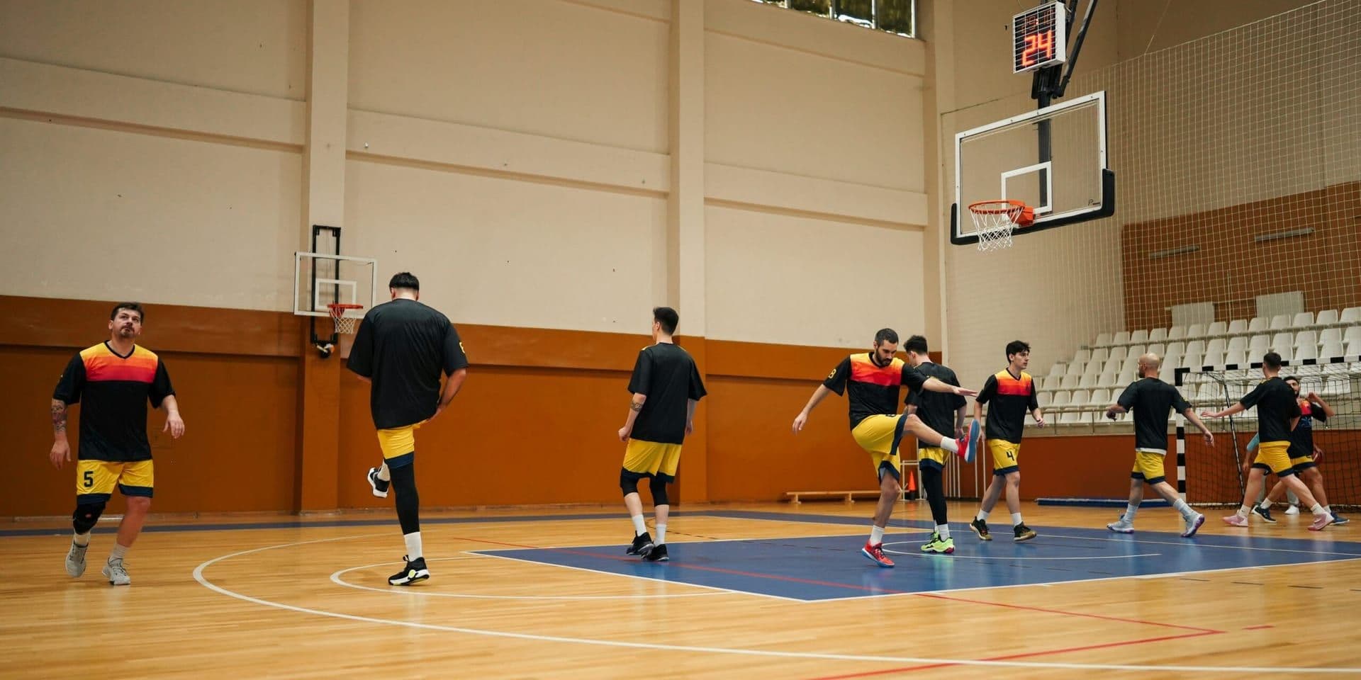 Post‑Elbow Strain Protocols: How Male Athletes Ease Back into Action