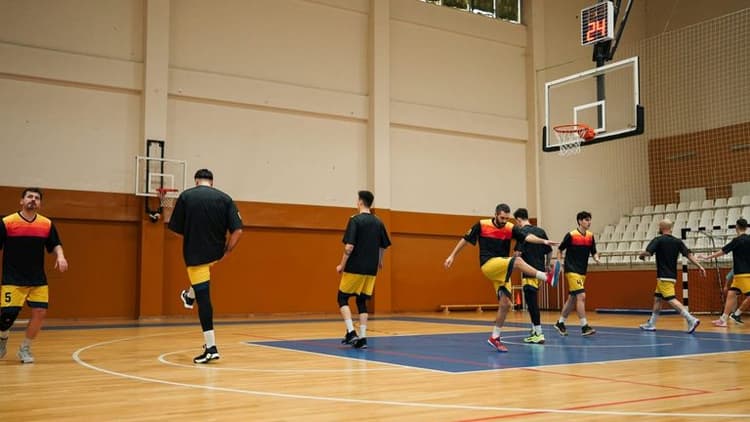 Post‑Elbow Strain Protocols: How Male Athletes Ease Back into Action